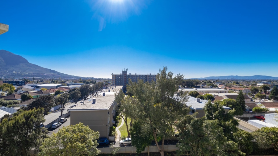 To Let 2 Bedroom Property for Rent in Claremont Western Cape